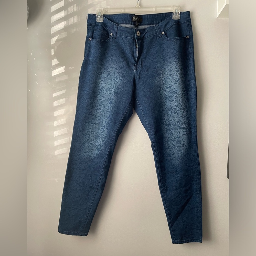 Floral print jeans forever 21 size 16